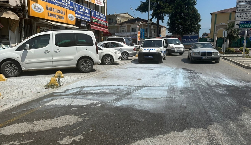 Benzin hortumu koptu alevler içinde kaldı
