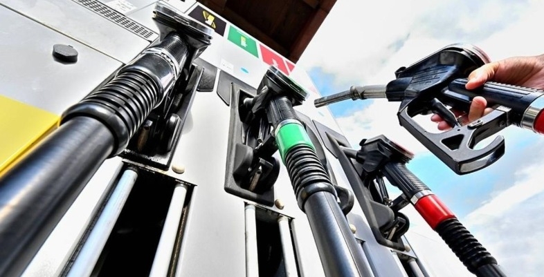 benzine-indirim-pompaya-yansidimezubedzsl