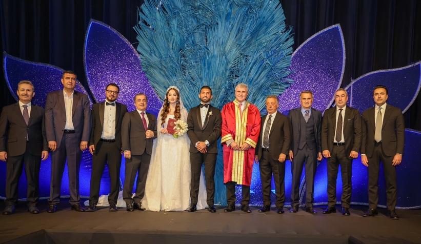 Beşiktaşlı Umut, Merve Aydemir'le evlendi