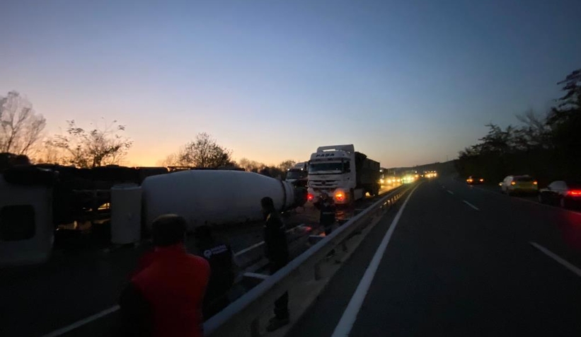 beton-mikseri-devrildivwroc1i4rx