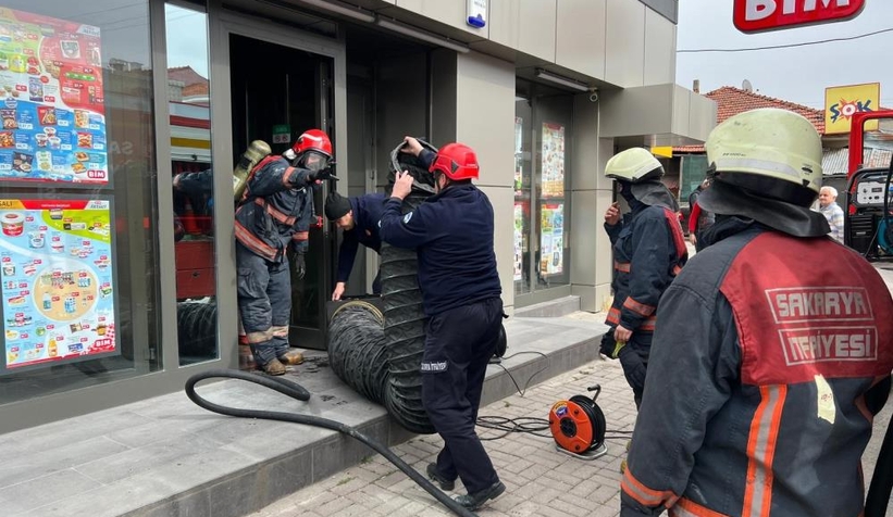 BİM'in deposunda yangın