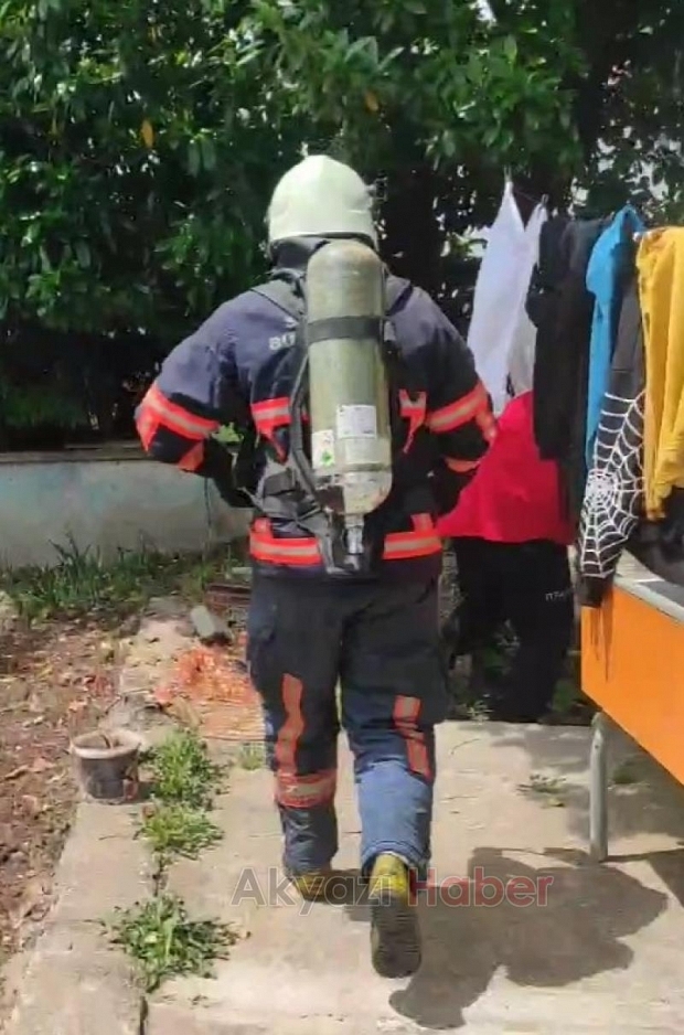 Binada yangın paniği