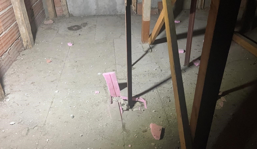 binaya-dusen-yildirim-mahalleyi-sokaga-doktuue1isnv3v0