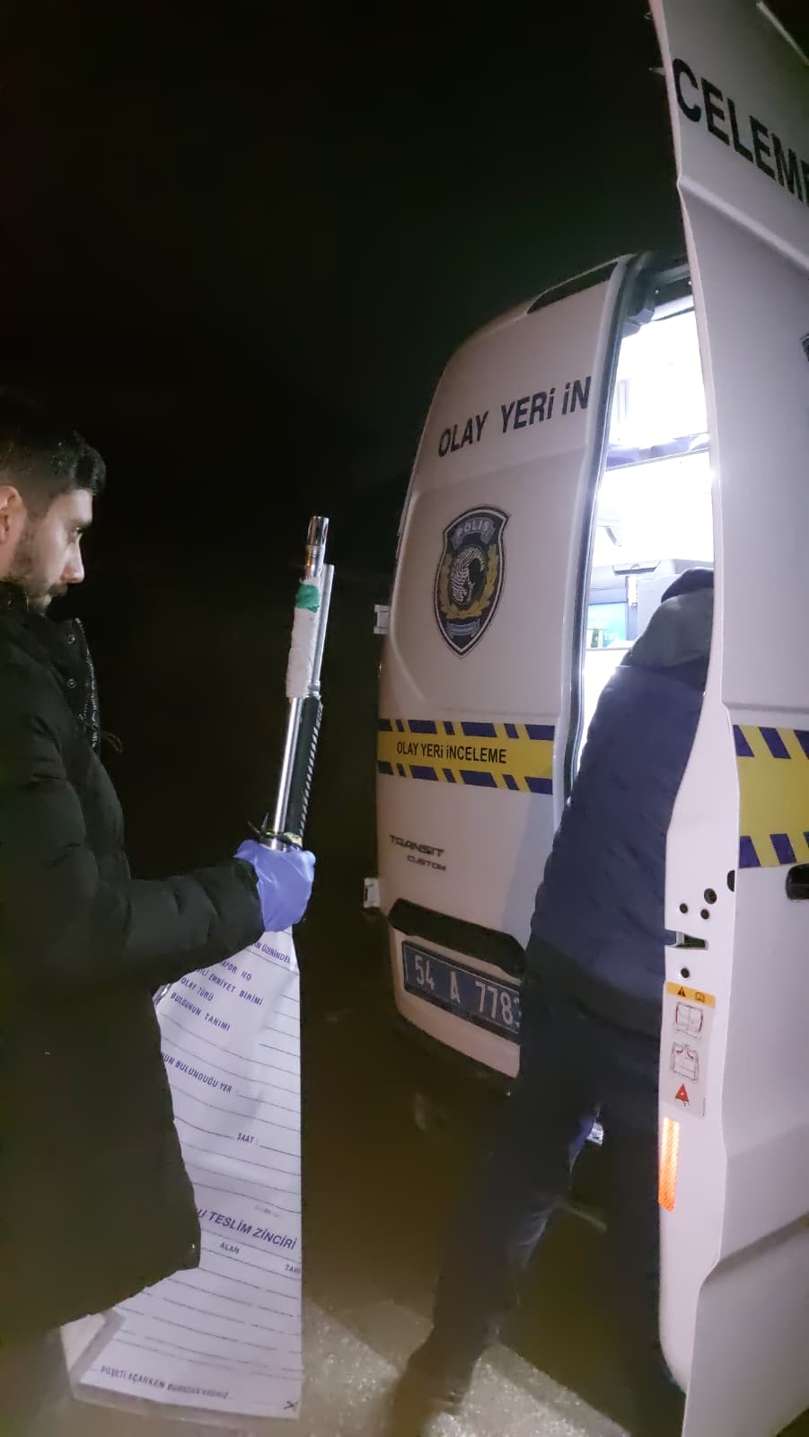 Binaya silahlı saldırı; Kurşun yağmuruna tuttu