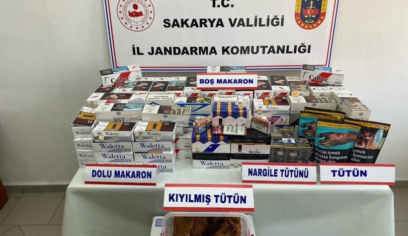 Binlerce makaron ve sahte rakı ele geçirildi