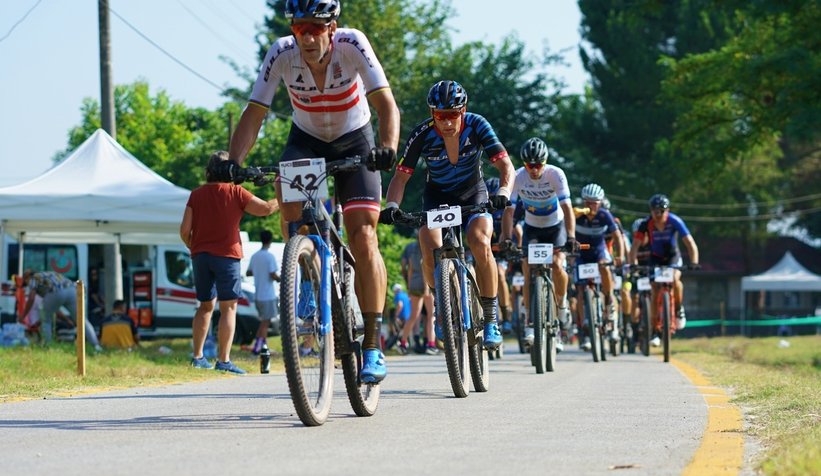 Bisiklet Vadisi’nde nefes kesen mücadele başladı
