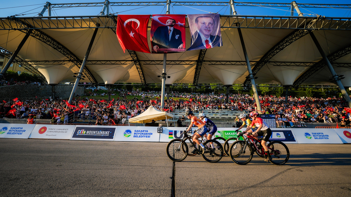 Bisikletin en iyileri Sakarya'da pedal çevirecek