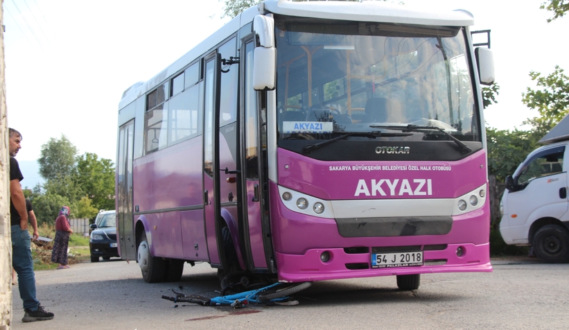 Bisikletli çocuk halk otobüsünün altında kaldı