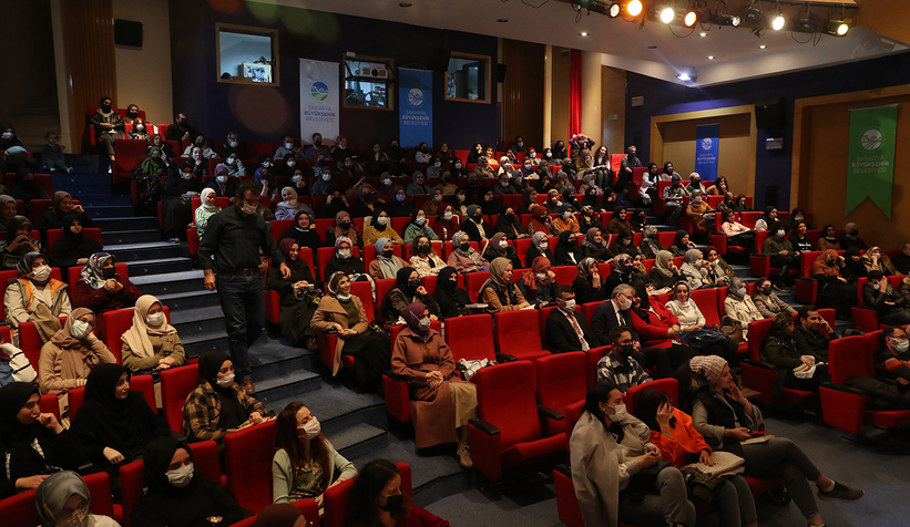 Bize düşen insanı savunmaktır