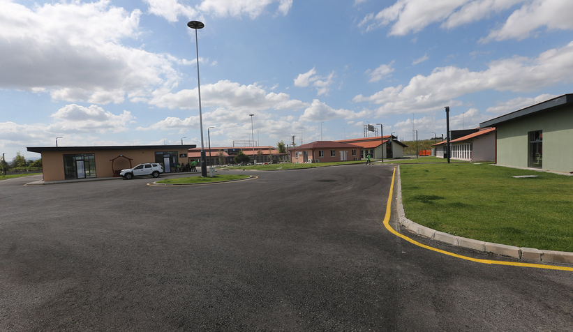 Bölgenin en büyük hastanesi can dostlara kucak açtı