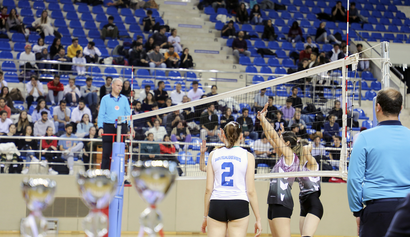Bölgesel voleybol liginde şampiyon SUBÜ