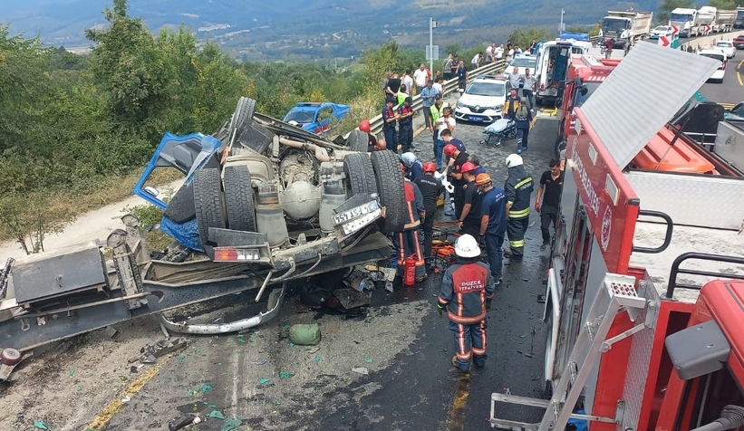 Bolu Dağı Geçişi'nde feci kaza: 2 ölü, 2 yaralı