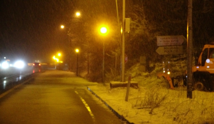 bolu-dagi-nda-kar-yagisi-basladi-kar-kalinligi-5-santimetreog9zvg5sav