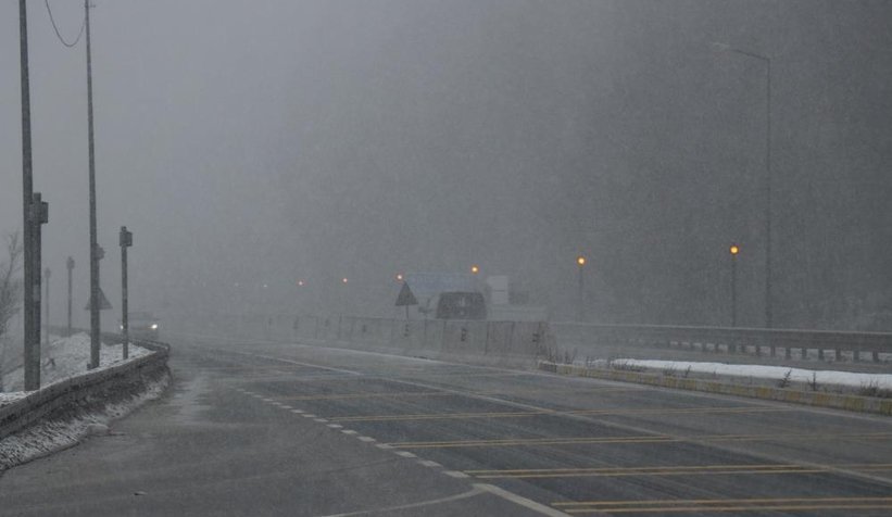 Bolu Dağı’nda kar yağışı etkili oluyor