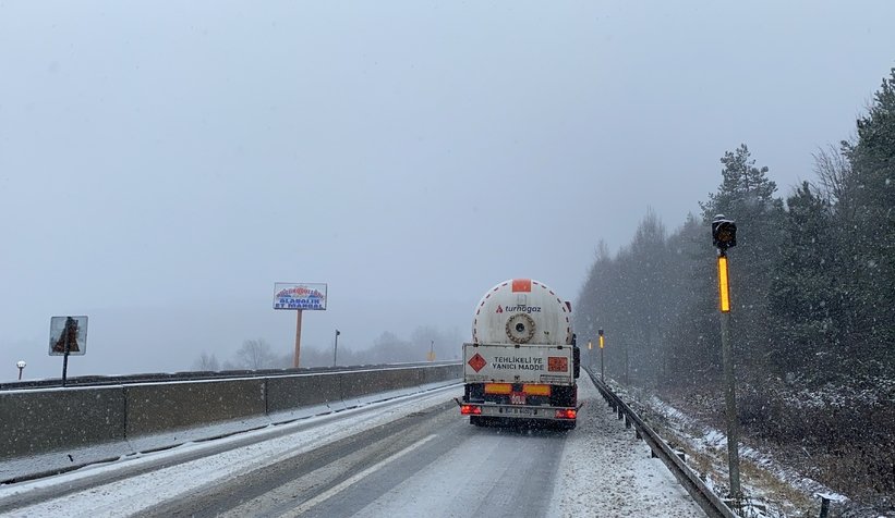 Bolu Dağı’nda kar yağışı