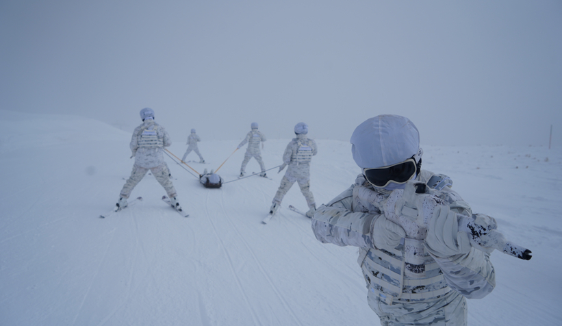 Bordo Berelilerin dondurucu soğukta kış eğitimi
