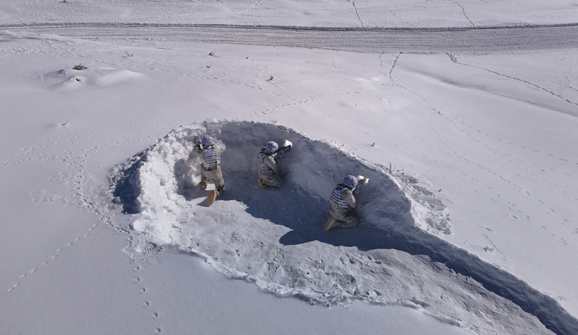 Bordo Berelilerin dondurucu soğukta kış eğitimi