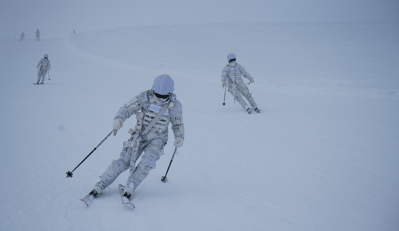 Bordo Berelilerin dondurucu soğukta kış eğitimi