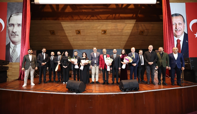 Bozkırın tezenesi Neşet Ertaş, Serdivan’da türkülerle anıldı