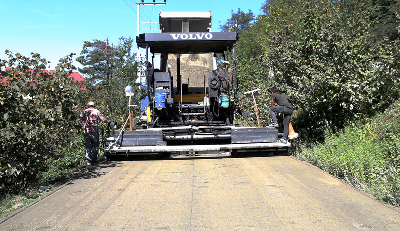 Boztepe yerli ve dayanlıklı beton yola kavuşuyor