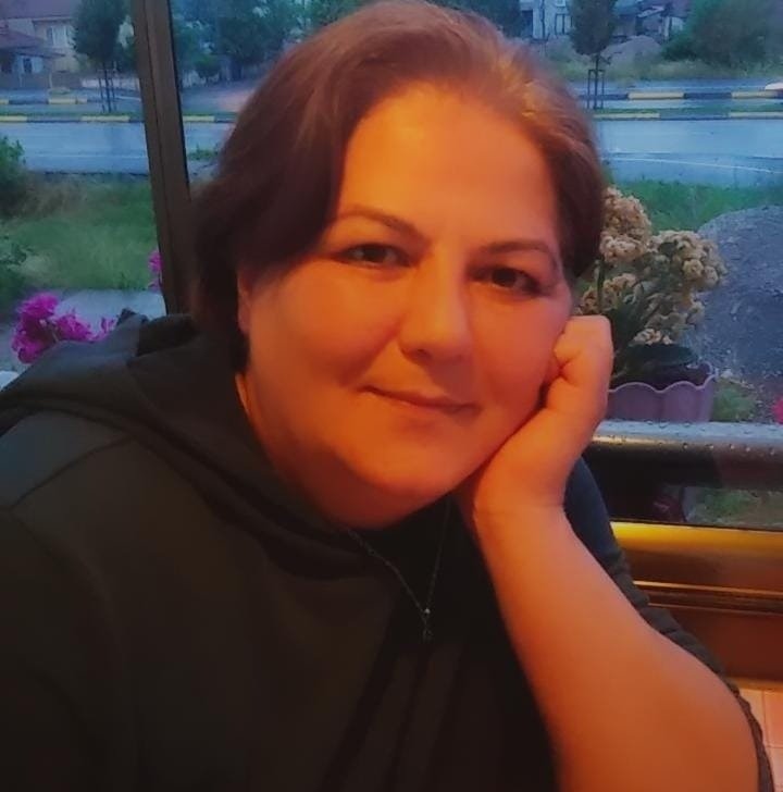 Bulvarda 5. kattan düşerek ölen kadının kimliği belli oldu