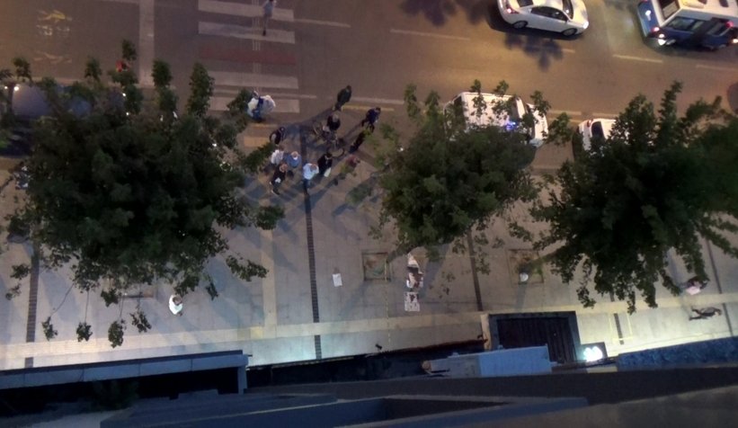 Bulvarda 5. kattan düşerek ölen kadının kimliği belli oldu