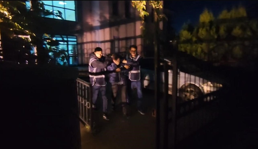 bungalovda-gizli-kamera-bulunmustu-yeni-gelismezmfncxy1dm