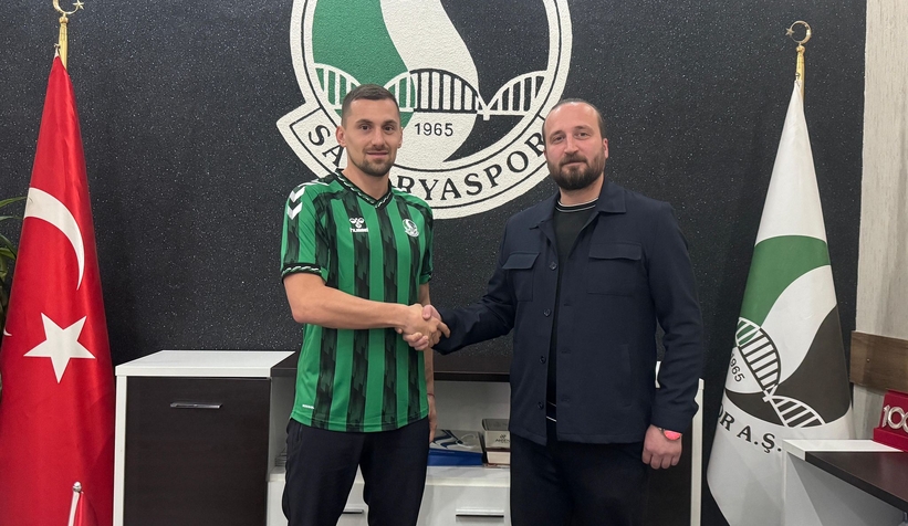 burak-altiparmak-sakaryaspor-dacdnludu2nz
