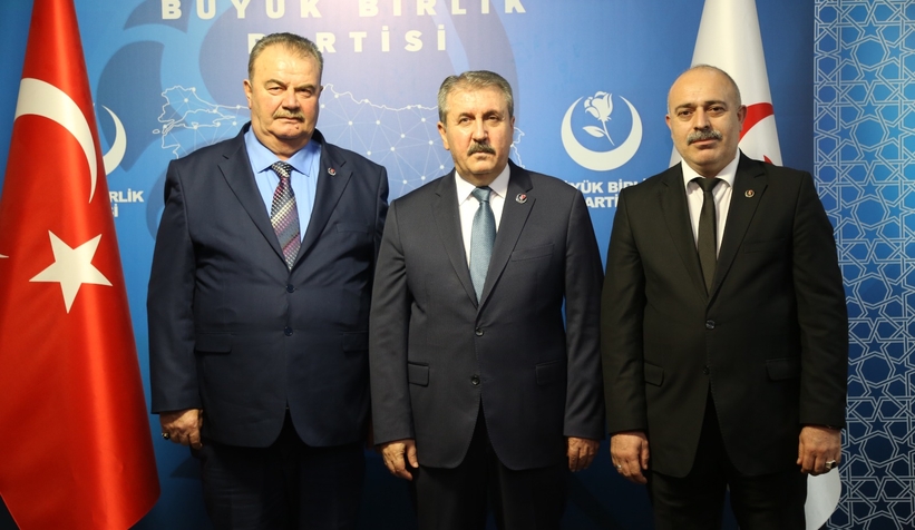 buyuk-birlik-partisi-akyazi-ve-hendek-adaylarini-acikladiyle3m0d1bw