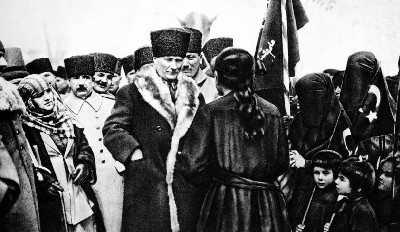 Büyük Önder Atatürk'ün ebediyete intikalinin 82'nci yılı