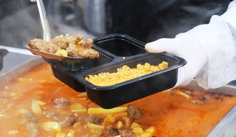 Büyükşehir 1300 öğün yemek ulaştırıyor