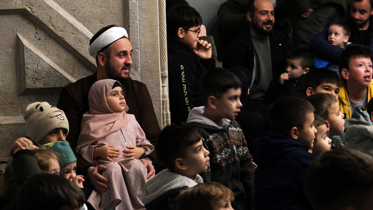 Büyükşehir, 16 ilçede 6 bin çocuğu Ramazan sevinciyle buluşturdu