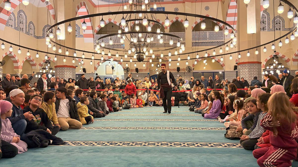 Büyükşehir, 16 ilçede 6 bin çocuğu Ramazan sevinciyle buluşturdu