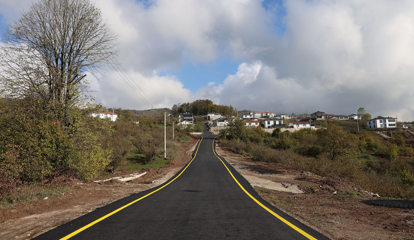 buyuksehir-akyazi-da-14-mahalle-yolunu-asfaltladi-baskan-alemdar-a-hizmet-tesekkuruzitxqkhmns