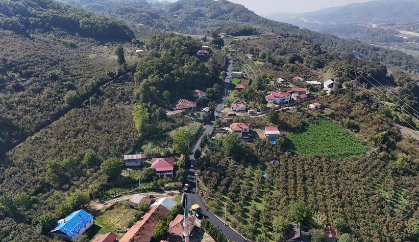 buyuksehir-akyazi-da-14-mahalle-yolunu-asfaltladi-baskan-alemdar-a-hizmet-tesekkuruzitxqkhmns