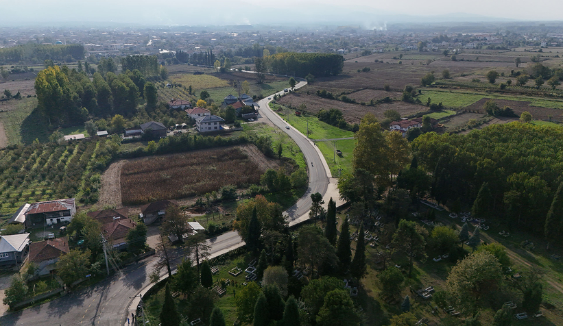 buyuksehir-akyazi-da-14-mahalle-yolunu-asfaltladi-baskan-alemdar-a-hizmet-tesekkuruzitxqkhmns