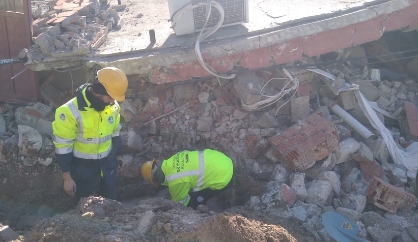 buyuksehir-altyapi-hizmetlerini-deprem-bolgesinde-surduruyorvlu4cml5m3