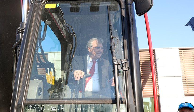 Büyükşehir araç filosunu güçlendirdi