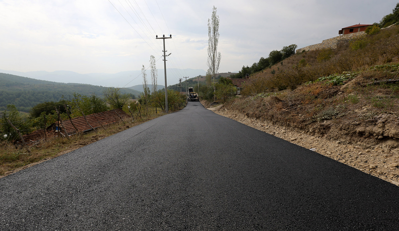 Büyükşehir asfalt mesaisinde