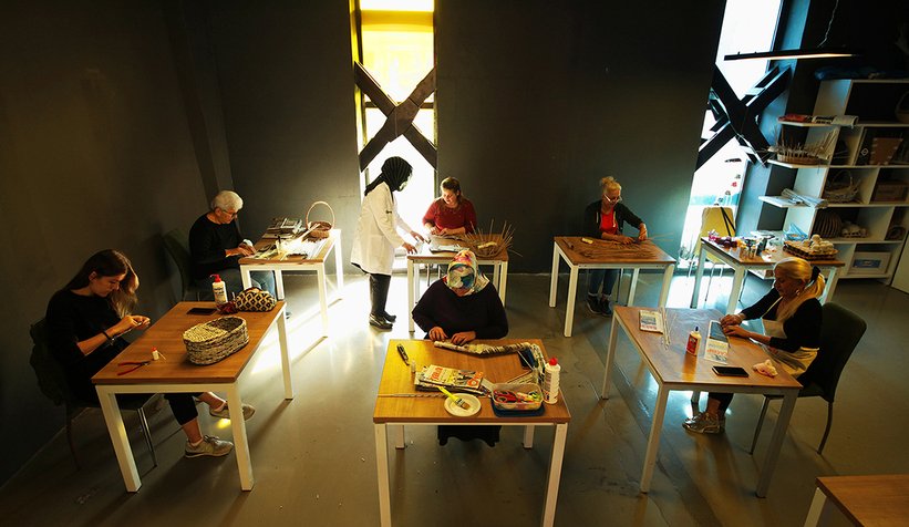 Büyükşehir atıklardan objeler üretiyor