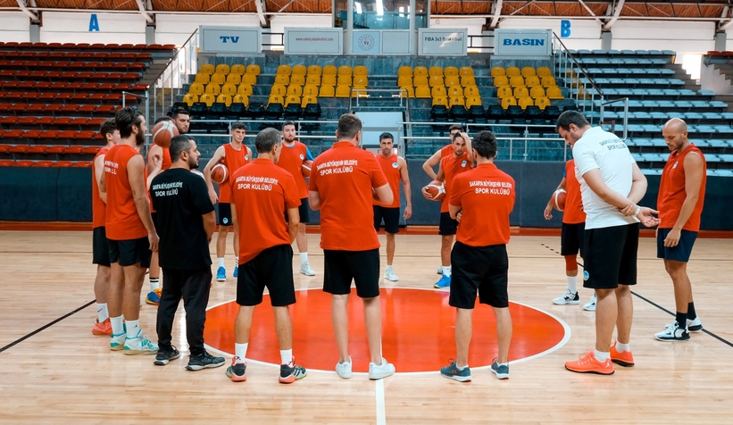buyuksehir-basketbol-antrenmanlara-basladiuzjhckwwaz