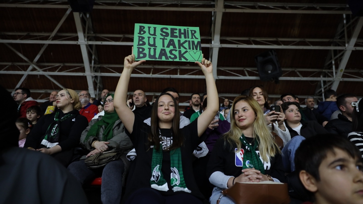 Büyükşehir Basketbol tarih yazıyor