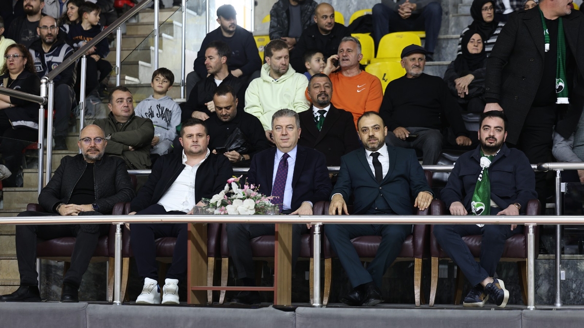 Büyükşehir Basketbol tarih yazıyor