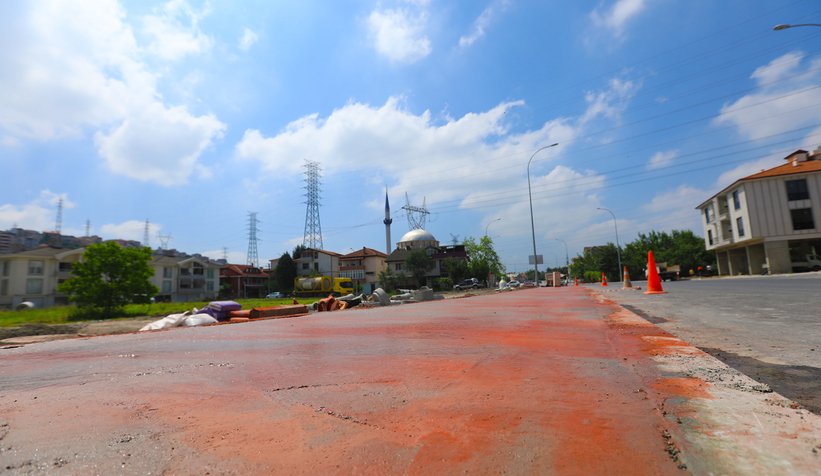 Büyükşehir, Beşköprü Caddesi’ni karış karış işliyor