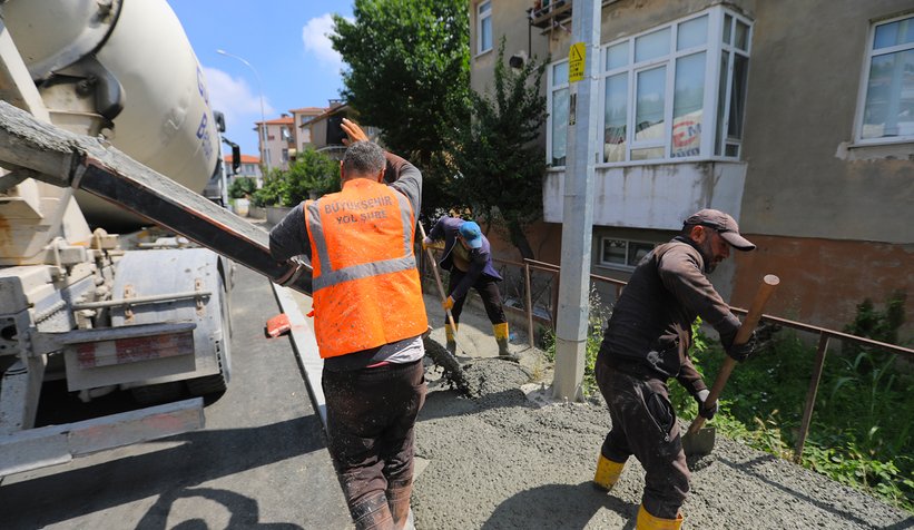 Büyükşehir, Beşköprü Caddesi’ni karış karış işliyor