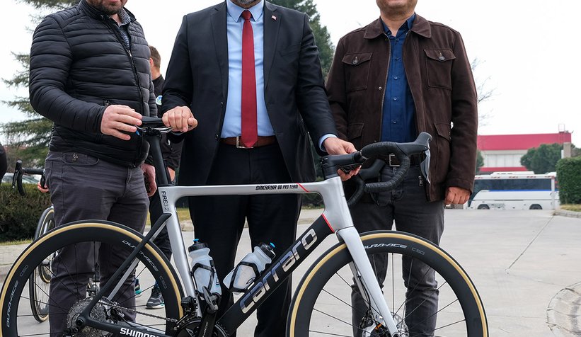 Büyükşehir Bisiklet Takımı sponsorluklarla gücüne güç kattı