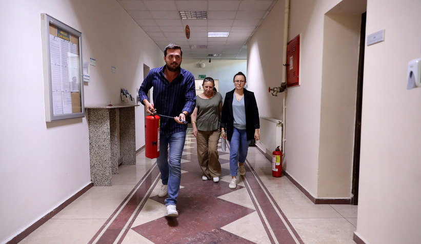 buyuksehir-calisanlarina-yangina-mudahale-egitimiakj3rkrybm