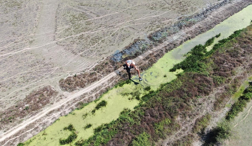 Büyükşehir çiftçinin alın terini ve toprağın bereketini koruyor