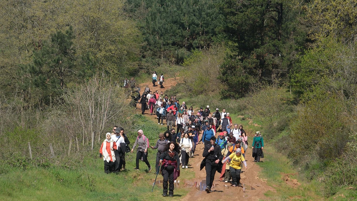 Büyükşehir doğa yürüyüşleri başladı