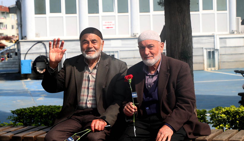 Büyükşehir ekiplerinden vatandaşlara bayram tebriği